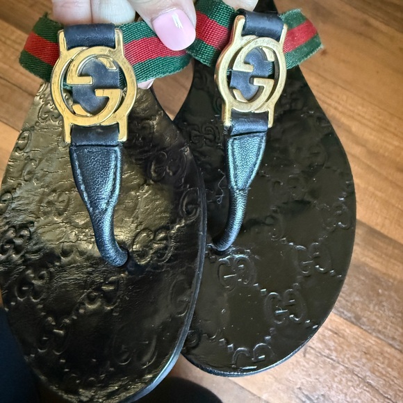 Women's GG Thong Sandals - Picture 2 of 5